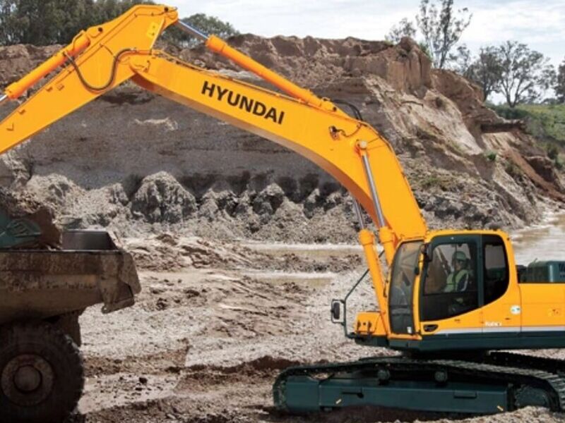 Excavadora Hyundai R300