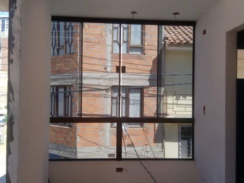 Ventana abatible Bolivia