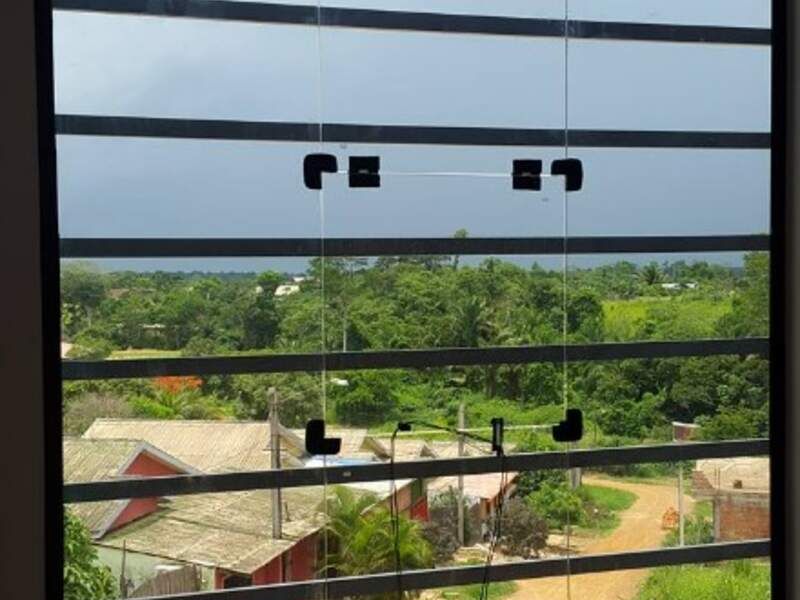 Ventanas fijas en Cobija