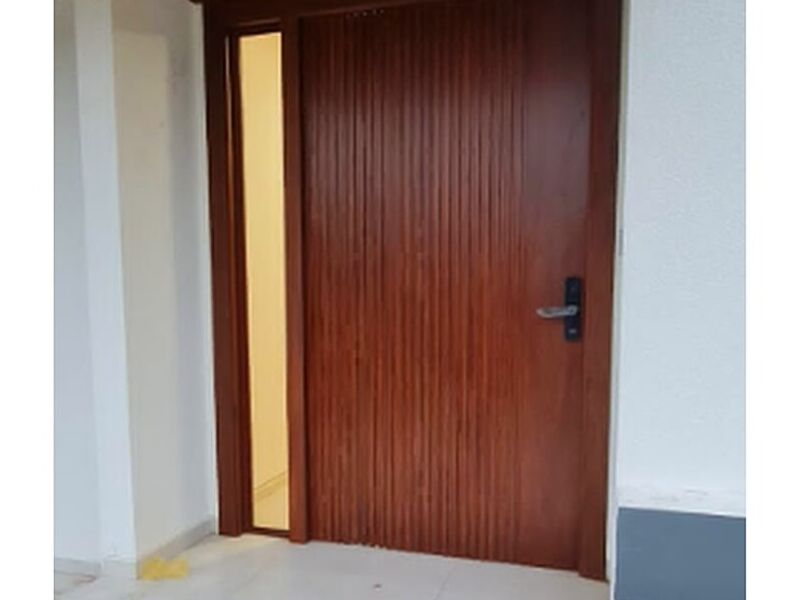 Puerta Residencial Santa Cruz