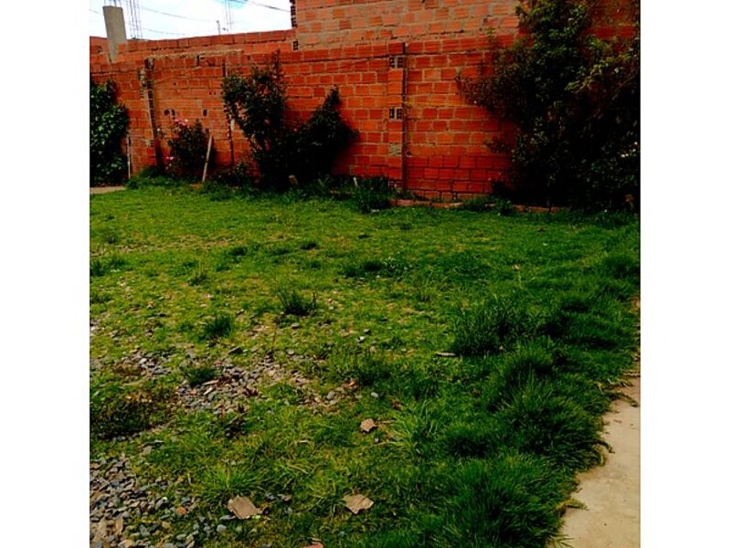 Venta casa A patio 1 Bolivia