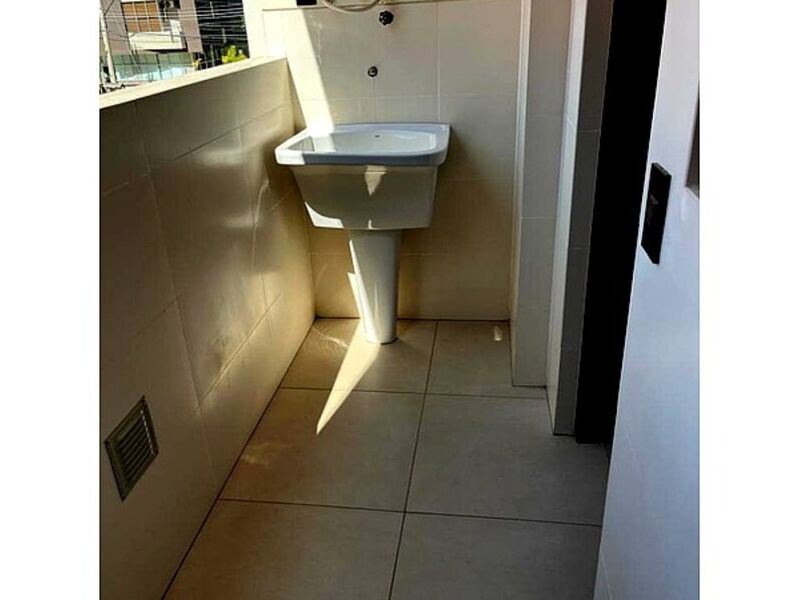 Venta departamento A patio Bolivia