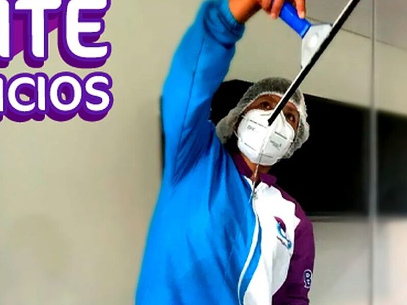 Limpieza vidrios C Bolivia