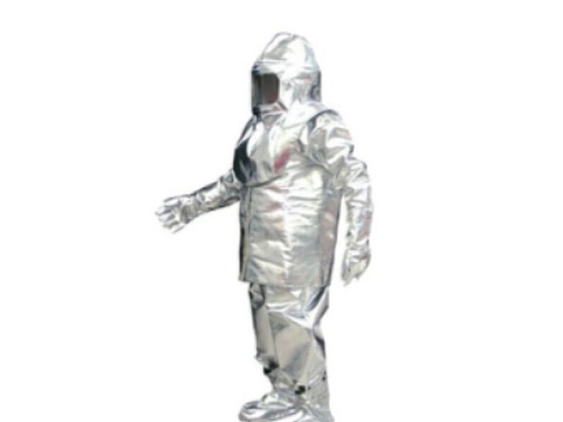 TRAJE ALUMINIZADO Montero