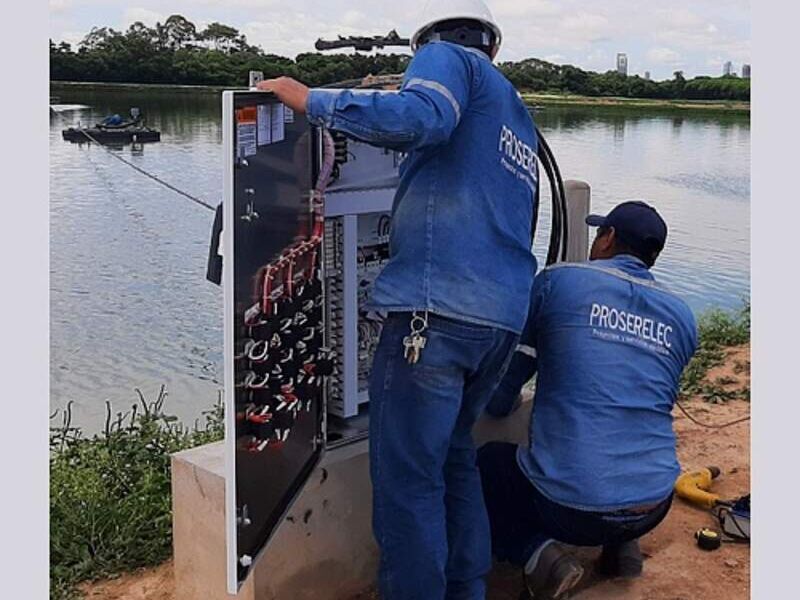 Construcción transformación líneas eléctricas.