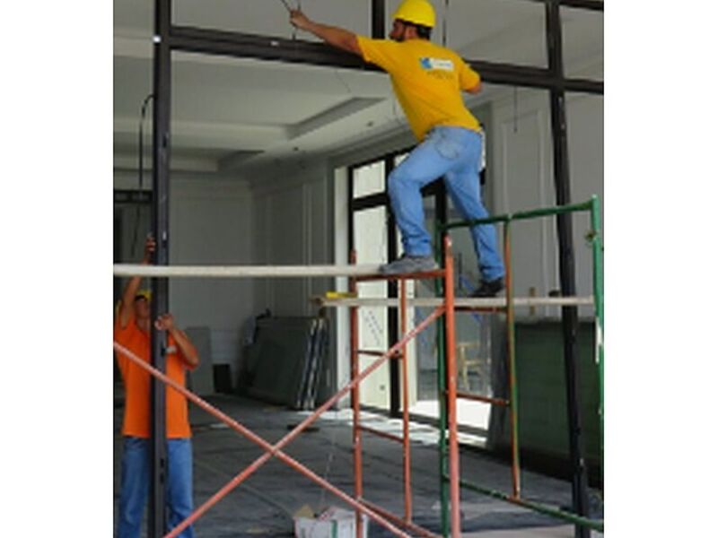 Instalacion vidrios Chuquisaca