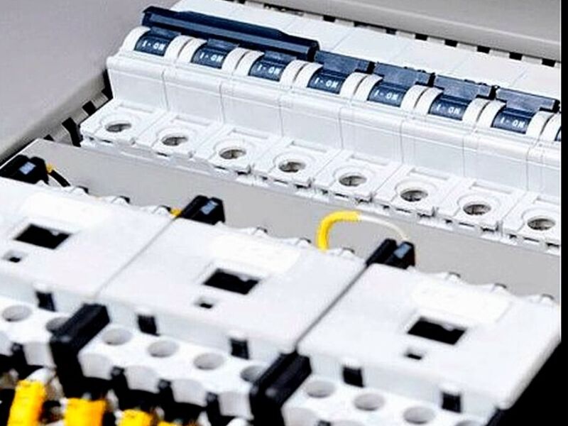 Instalación eléctrica B Bolivia