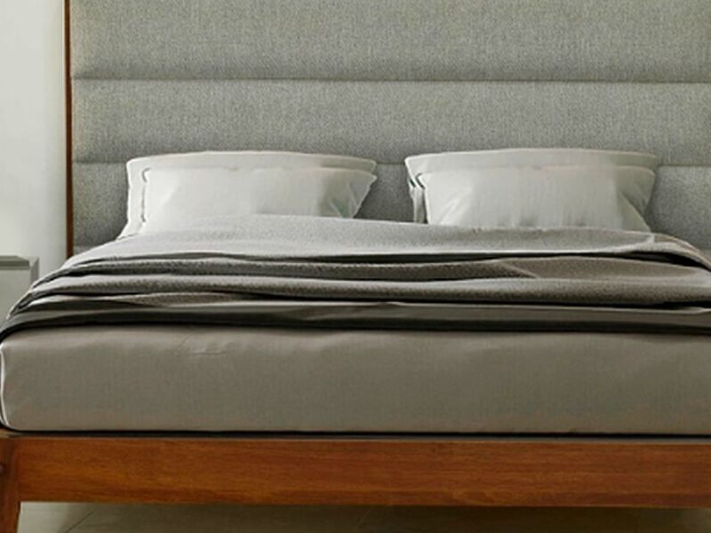 Cama Juvenil madera y tapiz Bolivia
