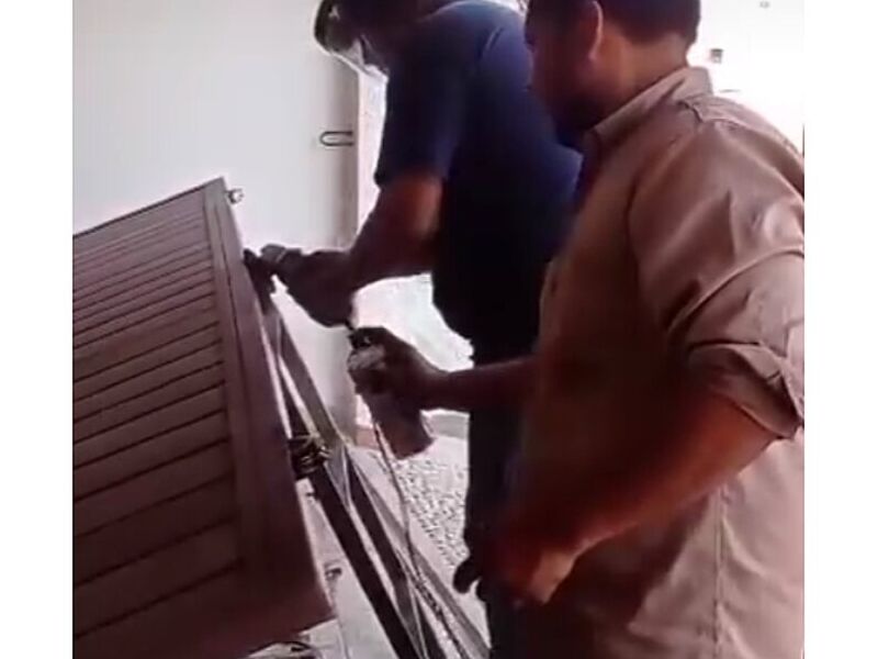 Mantenimiento portones Bolivia