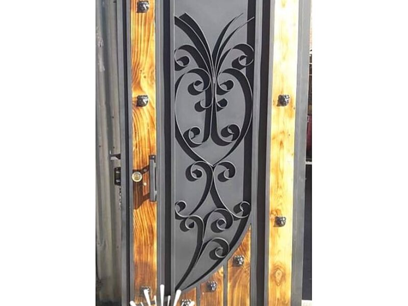 Puerta minimalista madera Bolivia
