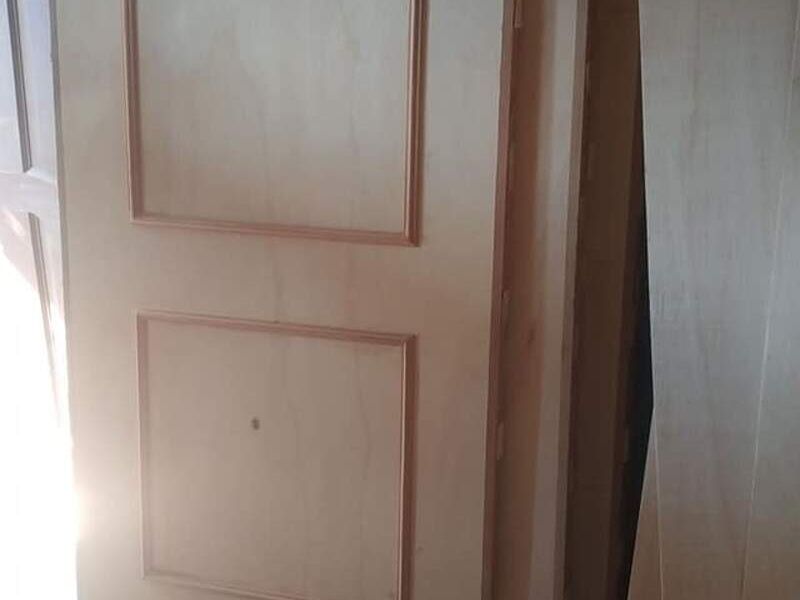 Puerta Madera Clásica Bolivia