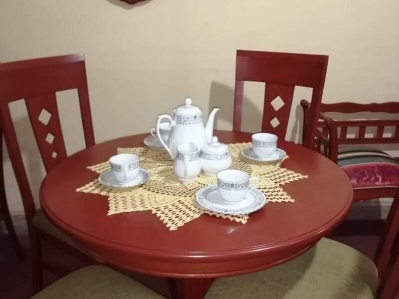 Juego de comedor reducido Bolivia