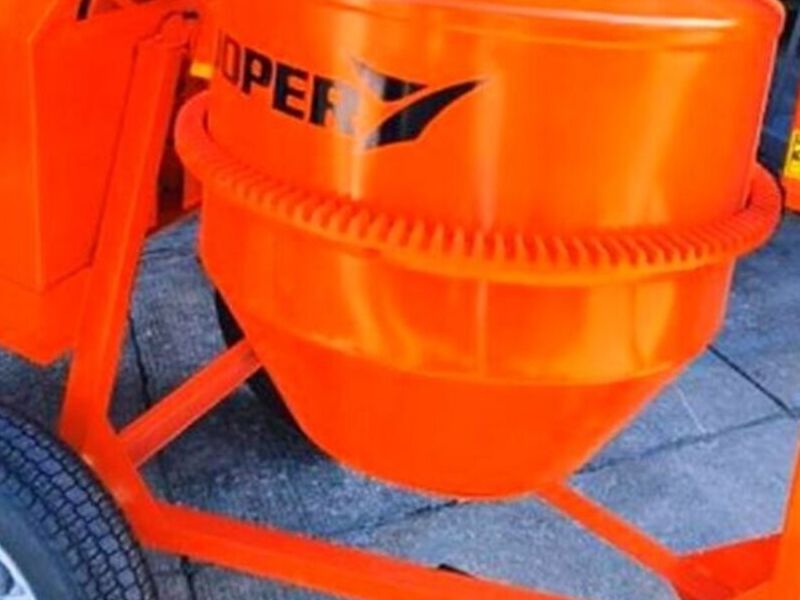 Concretera R100
