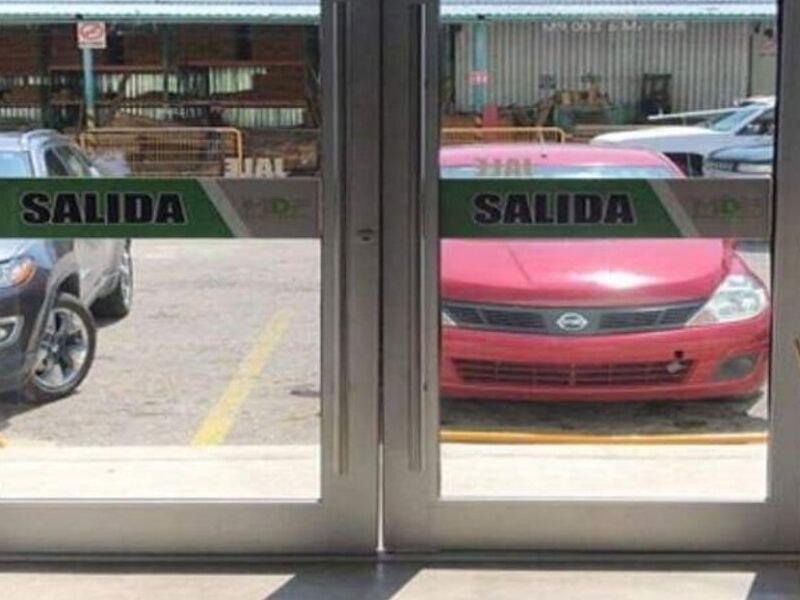 Puerta abatible