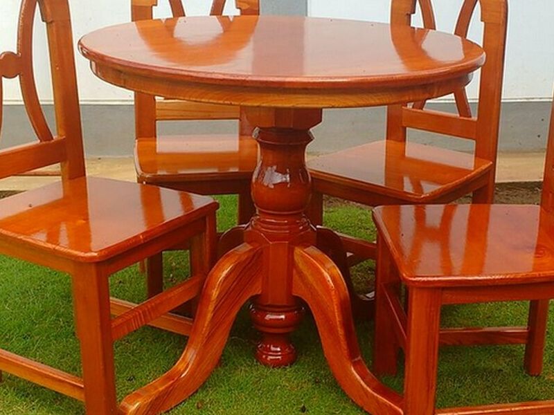 Mesa redonda + sillas madera cedro SAN IGNACIO