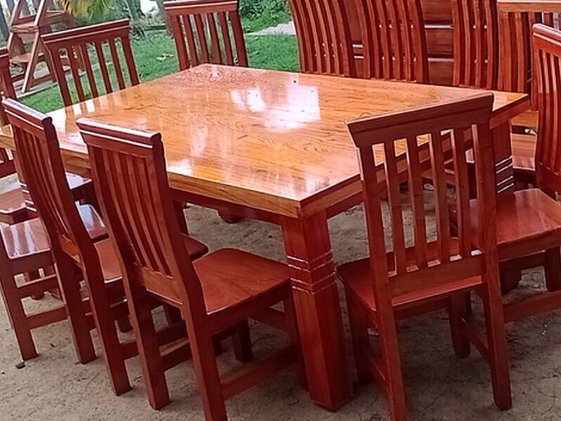 Comedor doce sillas madera cedro SAN IGNACIO