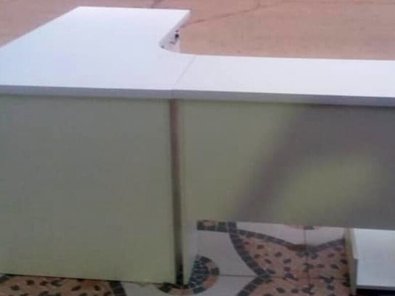 Escritorio blanco COCHABAMBA