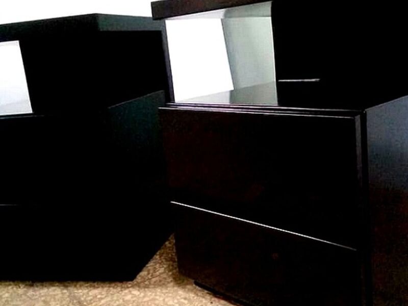 Mesa noche madera laqueada COCHABAMBA