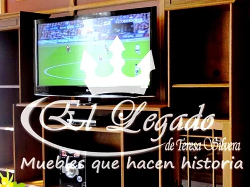 Mueble TV Madera Bolivia
