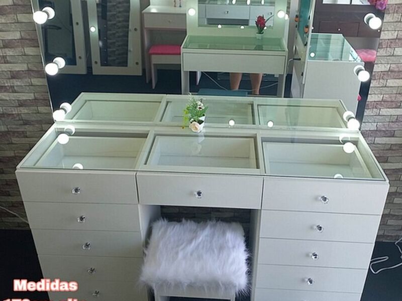 Maquillador 11 cajones SANTA CRUZ