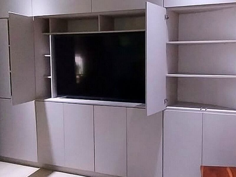 Mueble TV melamina tono Gris TUPIZA