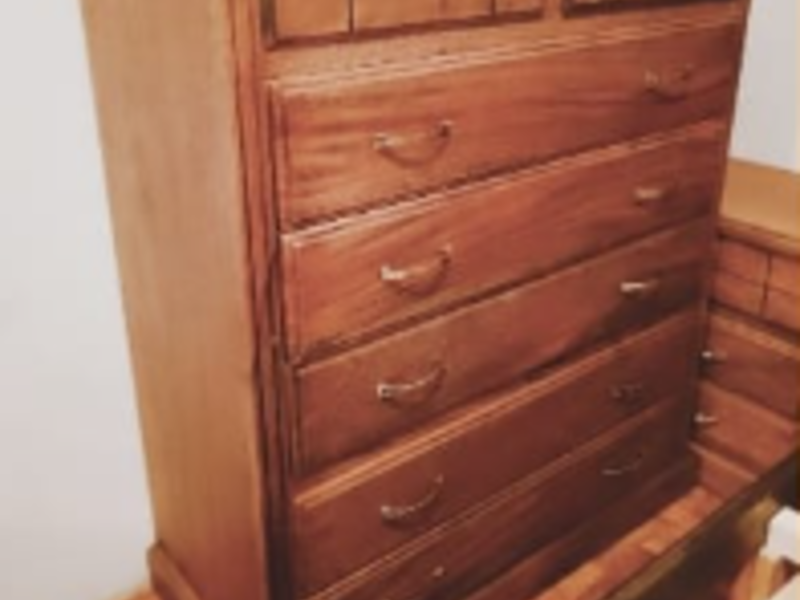 Comoda madera roble COCHABAMBA