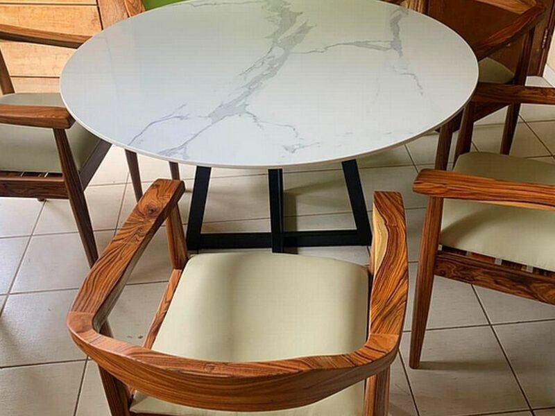 Comedor madera morado COCHABAMBA