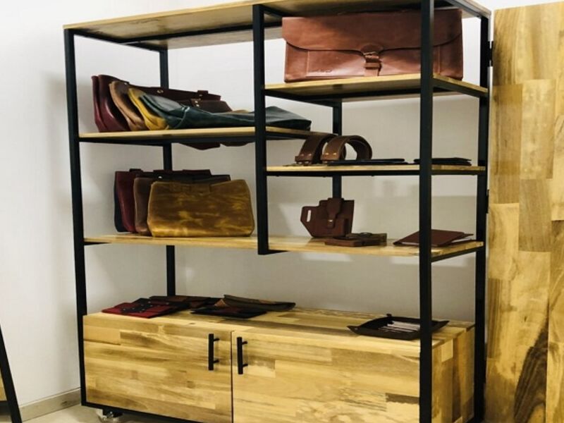 Mobiliario Comercial Santa Cruz
