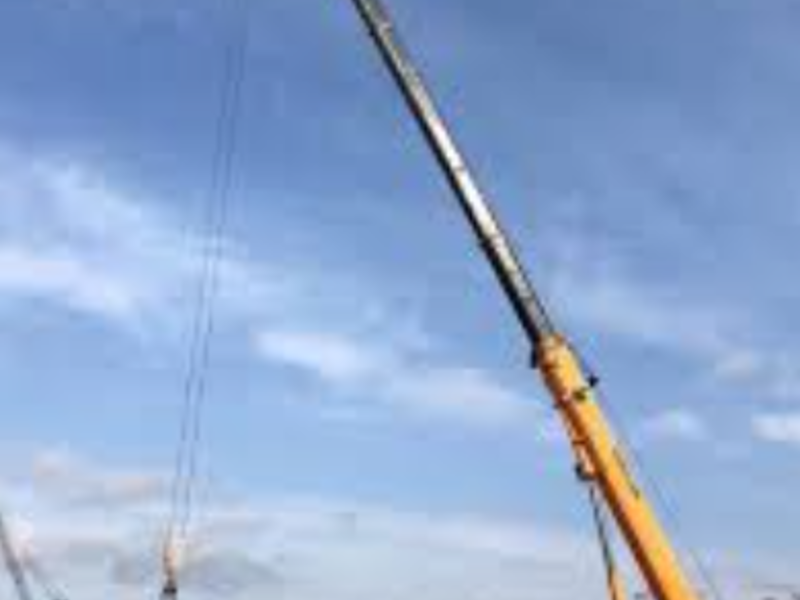 Alquiler Grúas  Construcción Bolivia