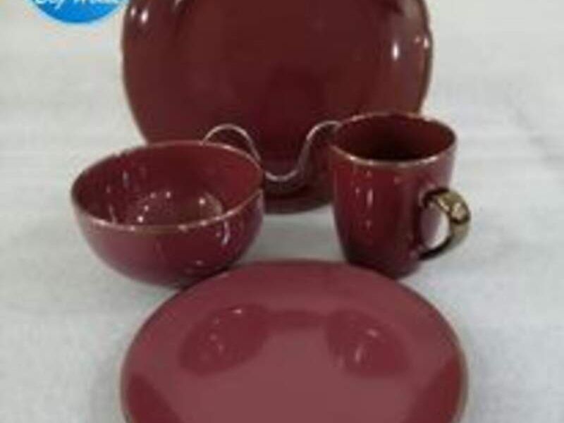 Vajilla roja bolivia 