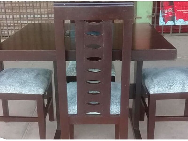 Comedor 4 Sillas TARIJA