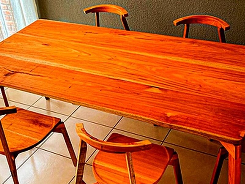 Mesa Comedor Cedro TARIJA