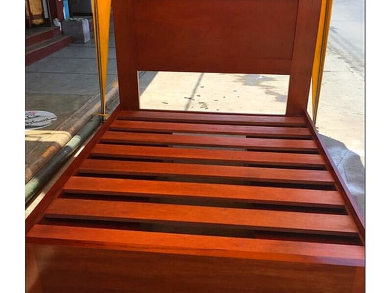 Cama madera cedro TARIJA