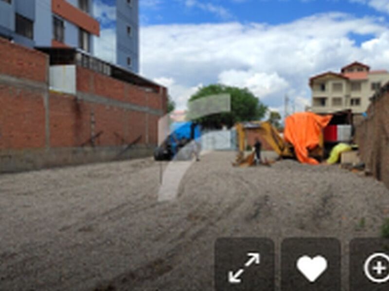 Amplia casa en venta