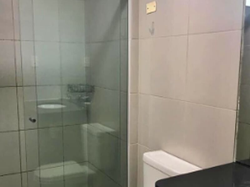 Inmobiliaria con baño elegante Bolivia