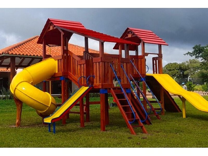 Parque Infantil Adaptado Bolivia