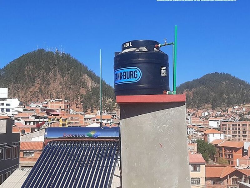 Instalación de sistema fotovoltaico 250lt