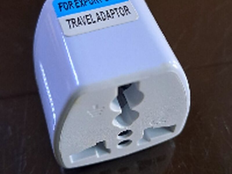 ADAPTADOR DE 3 TOMAS A 2 BOLIVIA