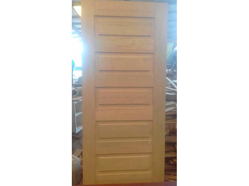 Puerta madera blanca La Paz