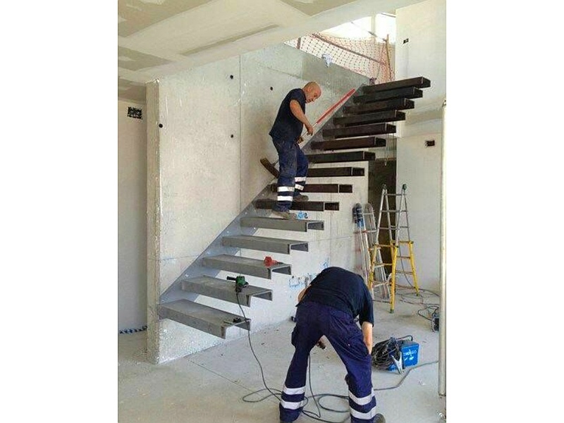Construcción escalera La Paz