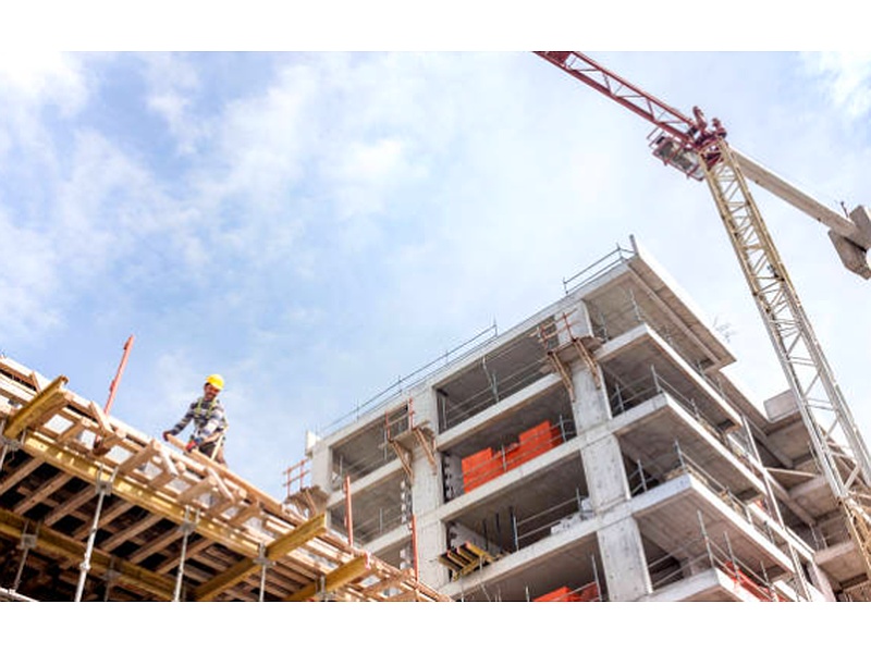 Construcción edificio Sucre