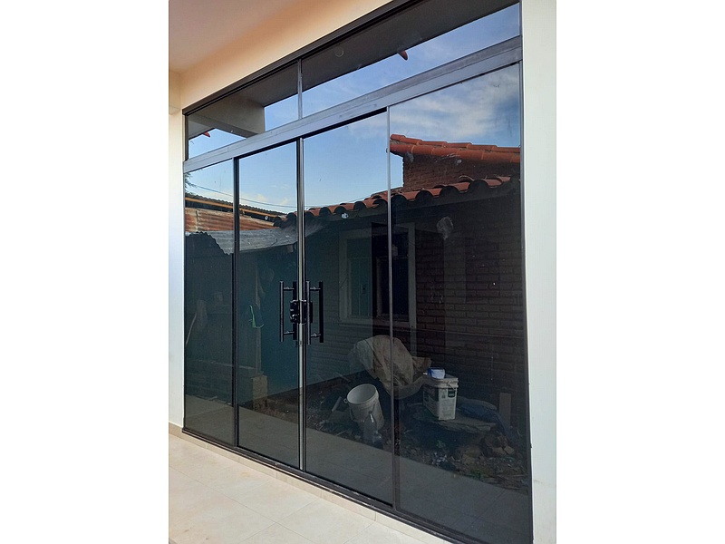 Puerta aluminio Santa Cruz