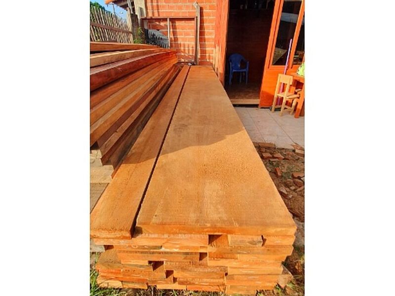 Madera Santa Cruz
