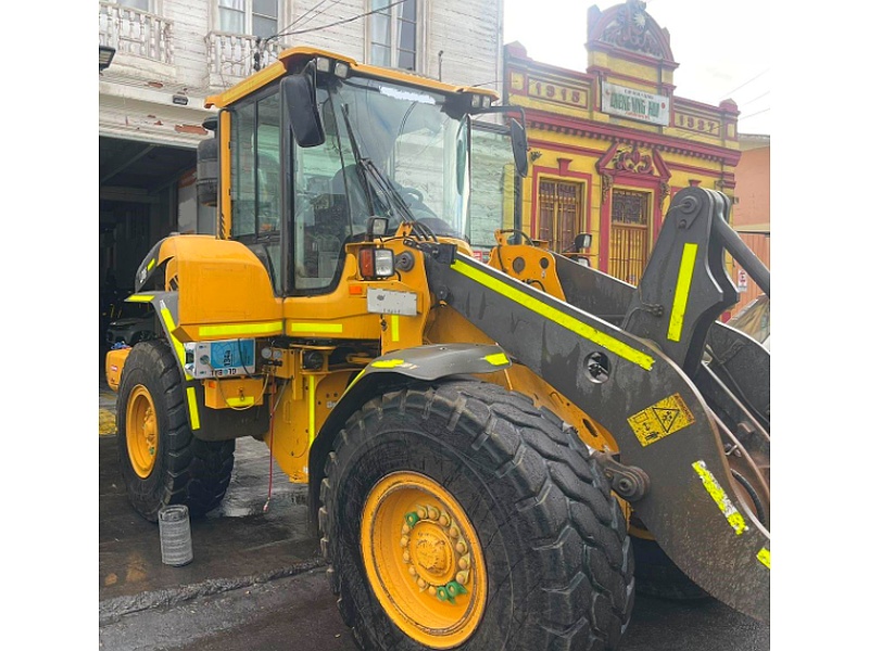 CARGADOR FRONTAL VOLVO L70 F BOLIVIA