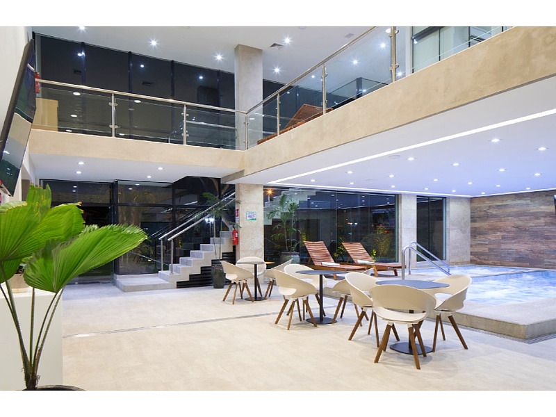 Construcciones Comerciales Bolivia