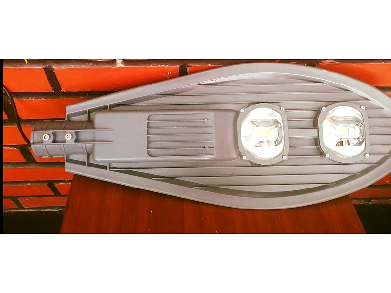 Faroles LED Bolivia MR. Three SRL