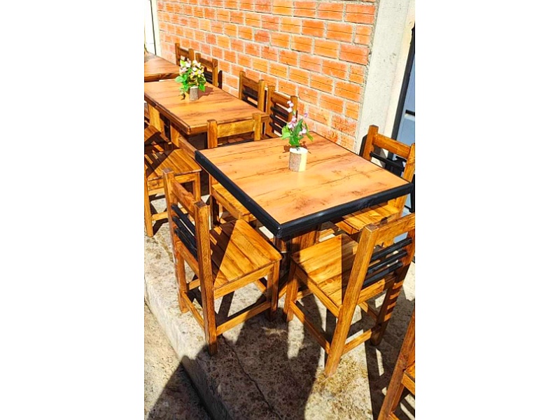 mesa cuadrada madera La Paz Muebles para restaurante "Mueblek"