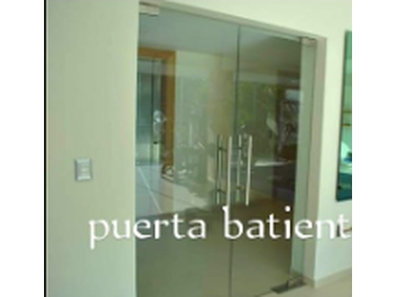 Puerta Batiente Bolivia