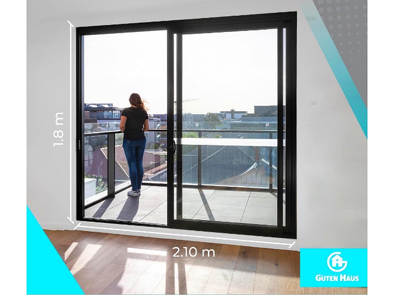 Puerta corrediza PVC negro Santa Cruz