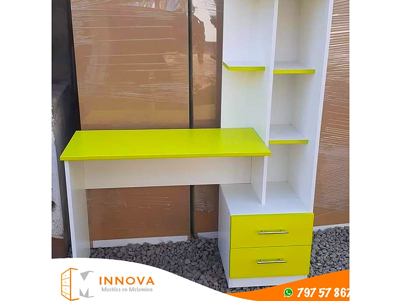 escritorio dos colores Bolivia Innova